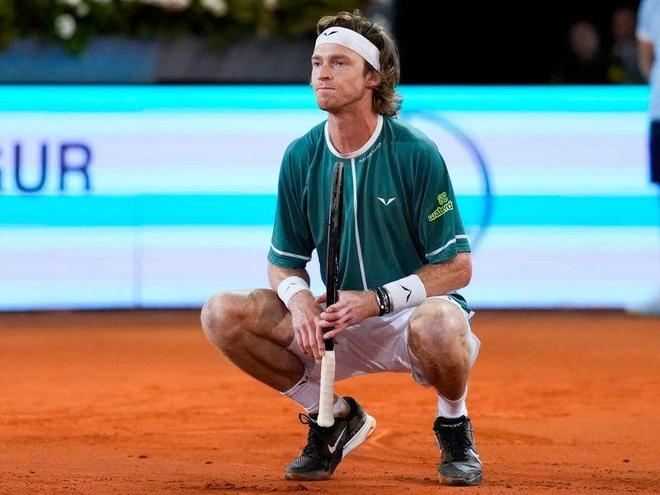 特别是在落 特别是在落